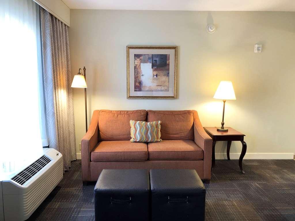 Hampton Inn & Suites Norfolk-Airport Værelse billede