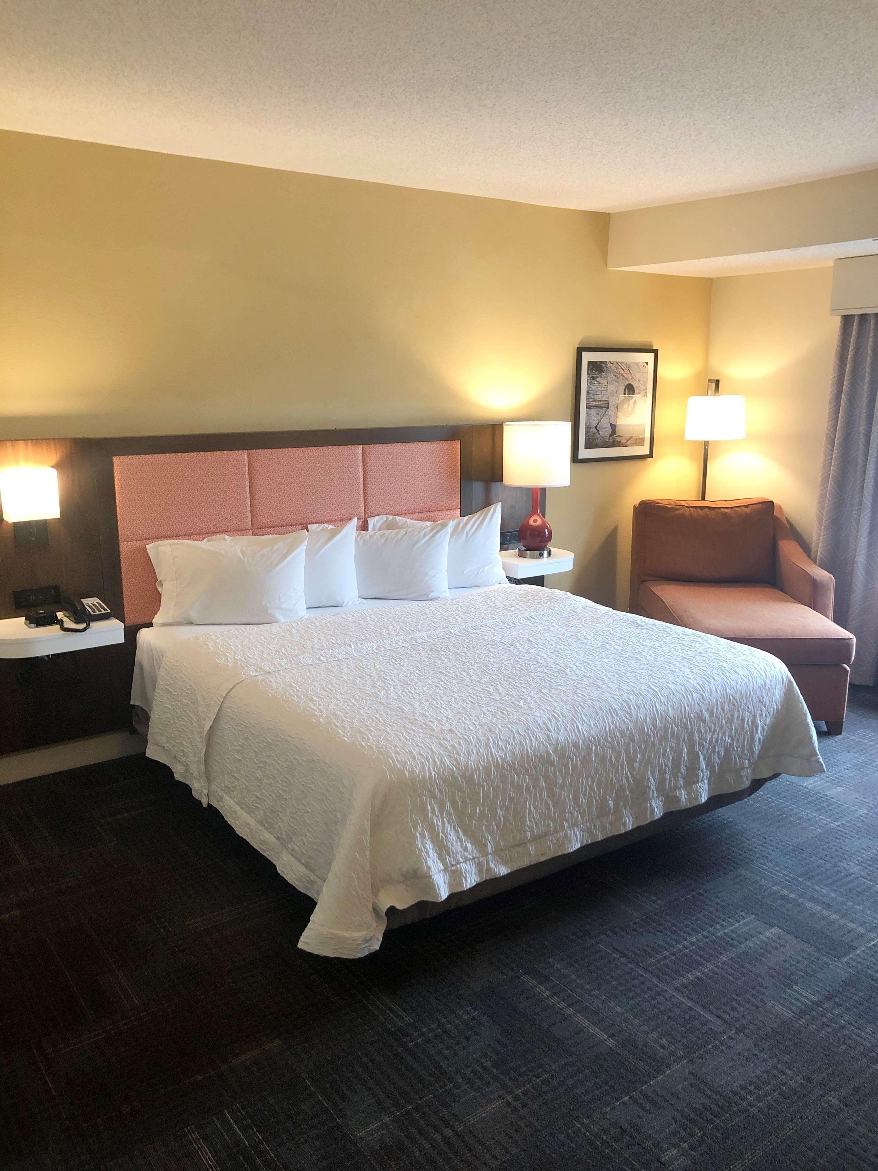 Hampton Inn & Suites Norfolk-Airport Eksteriør billede