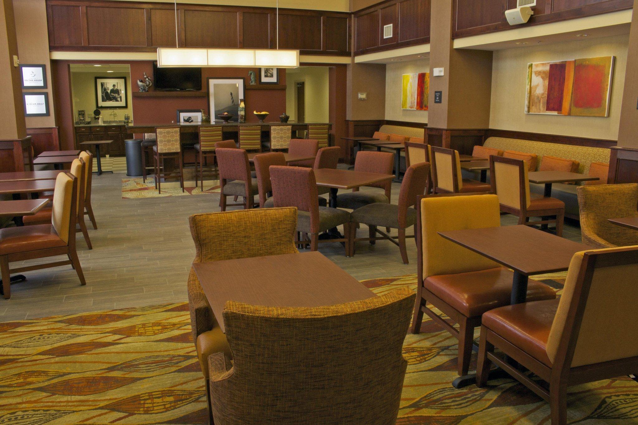 Hampton Inn & Suites Norfolk-Airport Eksteriør billede