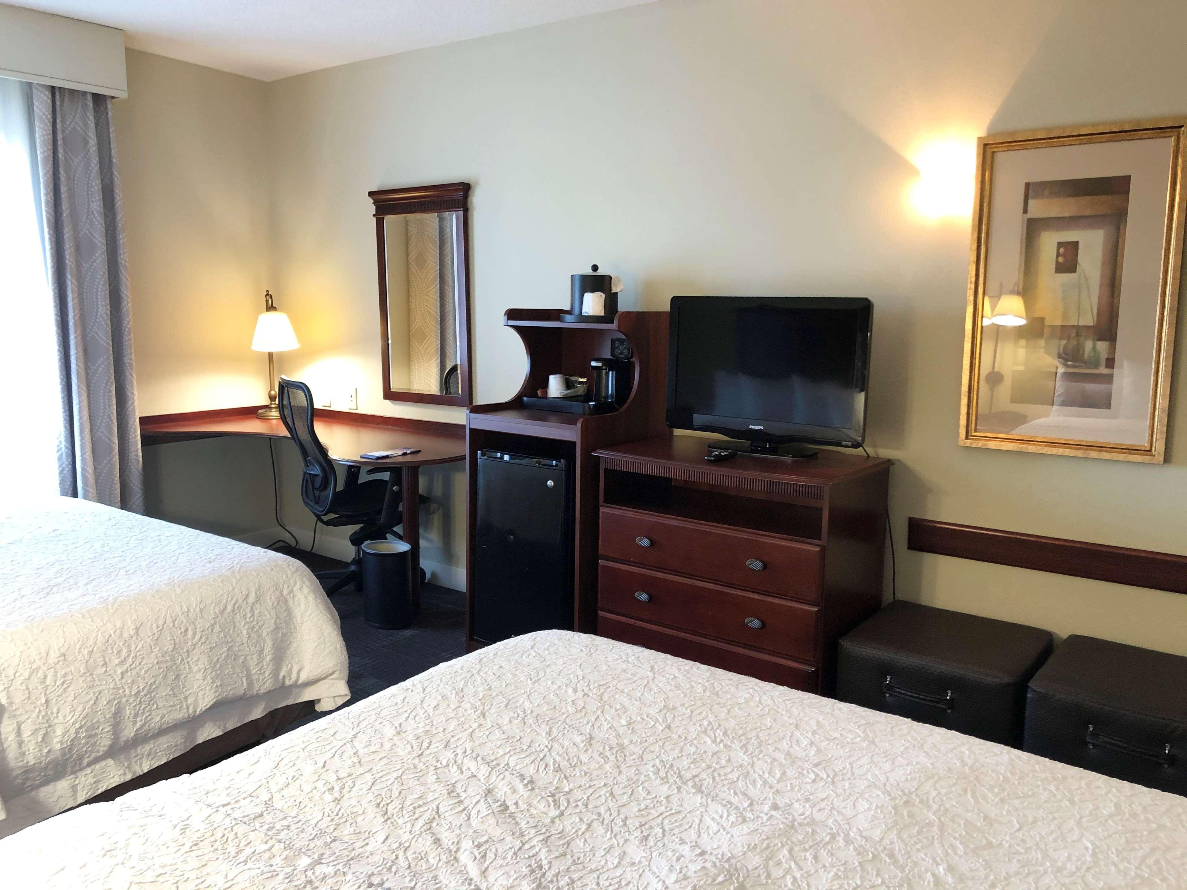 Hampton Inn & Suites Norfolk-Airport Eksteriør billede