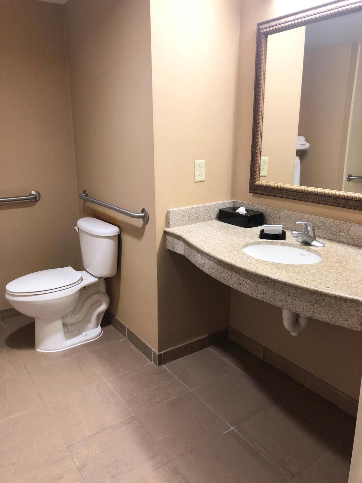 Hampton Inn & Suites Norfolk-Airport Eksteriør billede