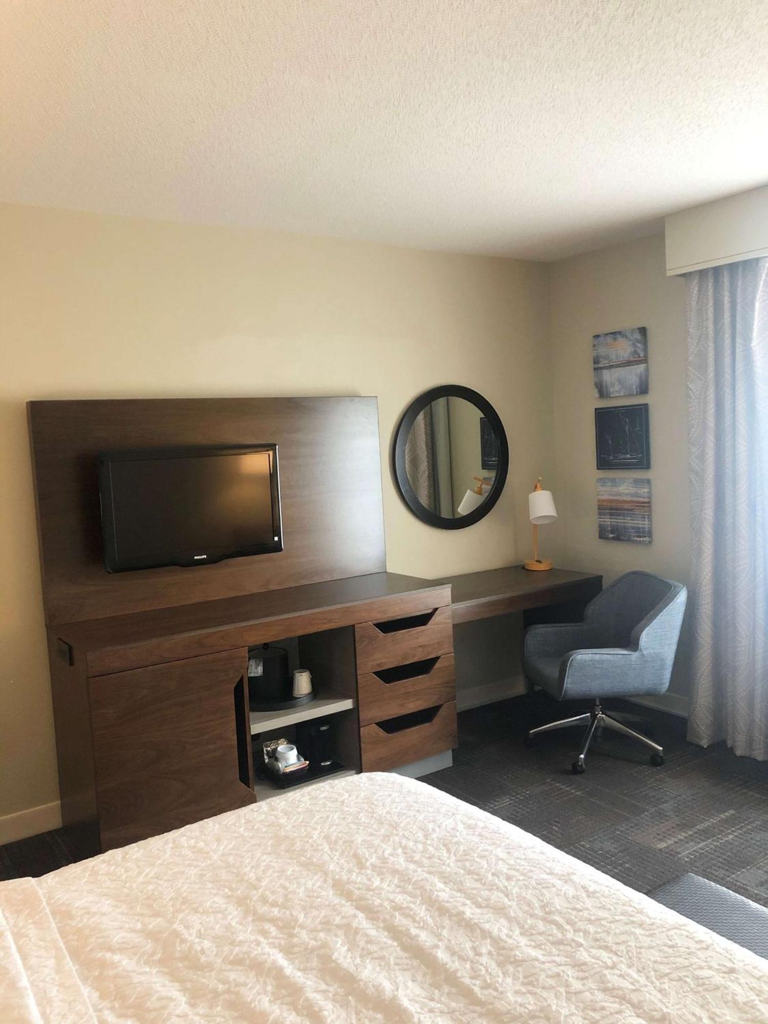 Hampton Inn & Suites Norfolk-Airport Eksteriør billede