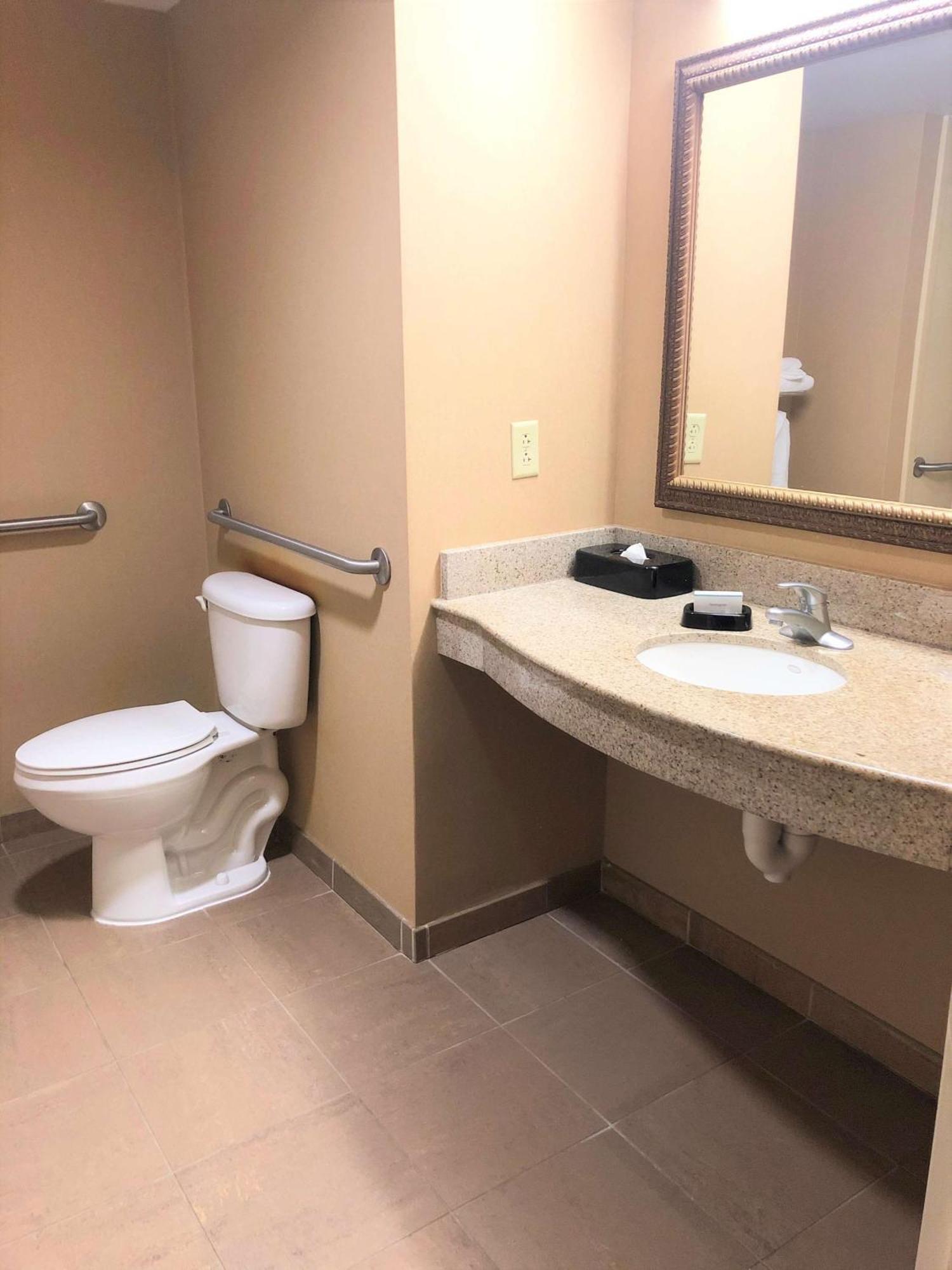 Hampton Inn & Suites Norfolk-Airport Eksteriør billede