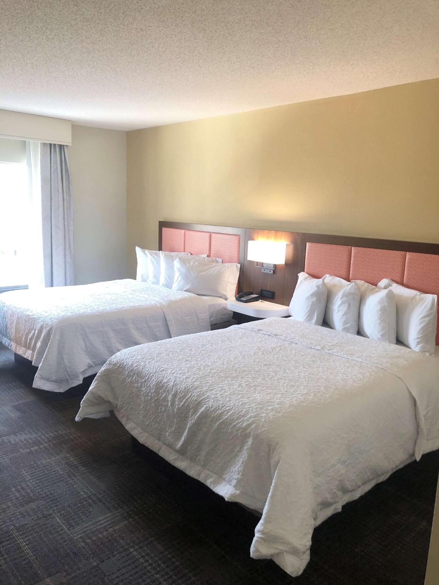 Hampton Inn & Suites Norfolk-Airport Eksteriør billede