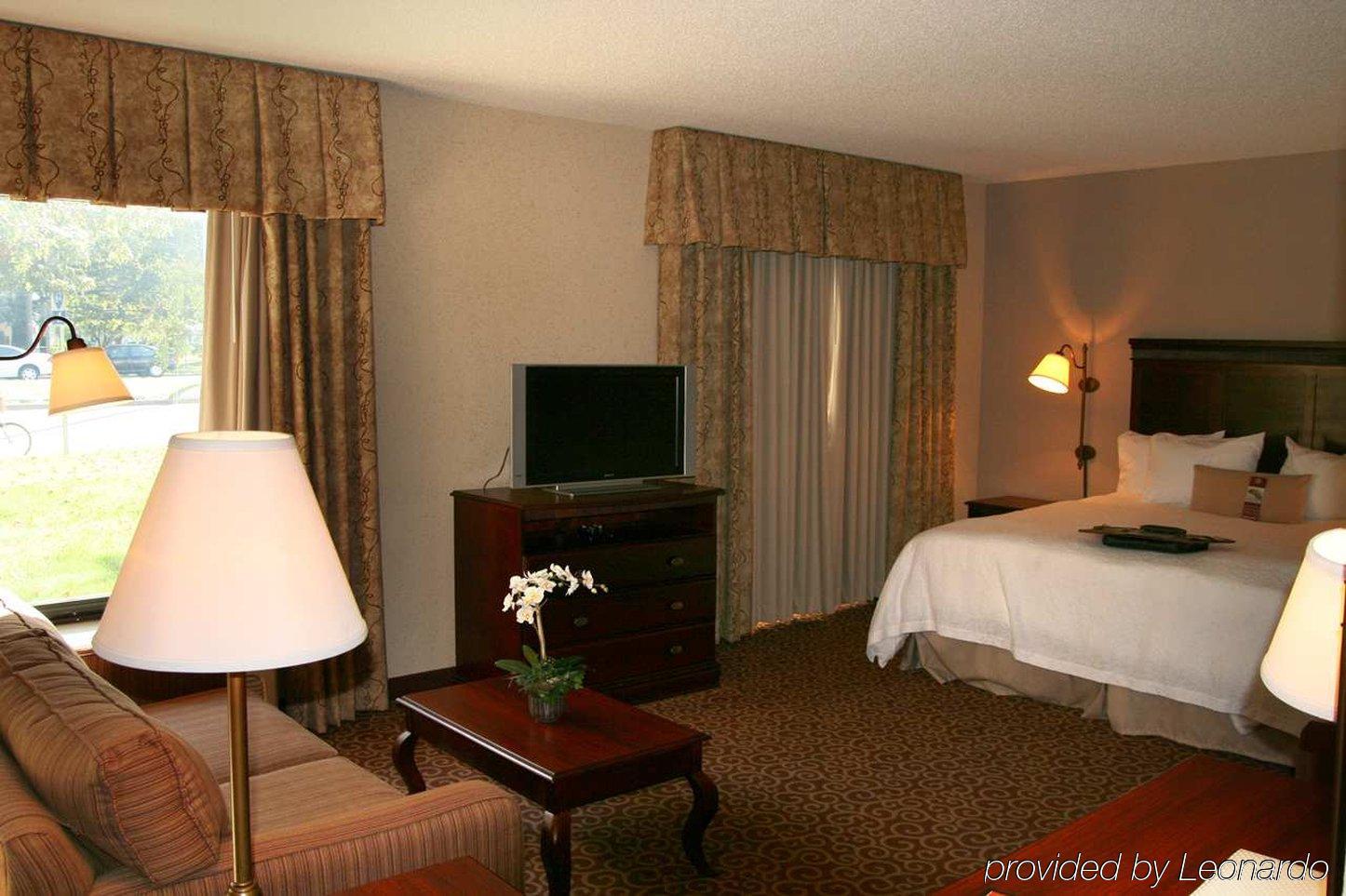 Hampton Inn & Suites Norfolk-Airport Værelse billede