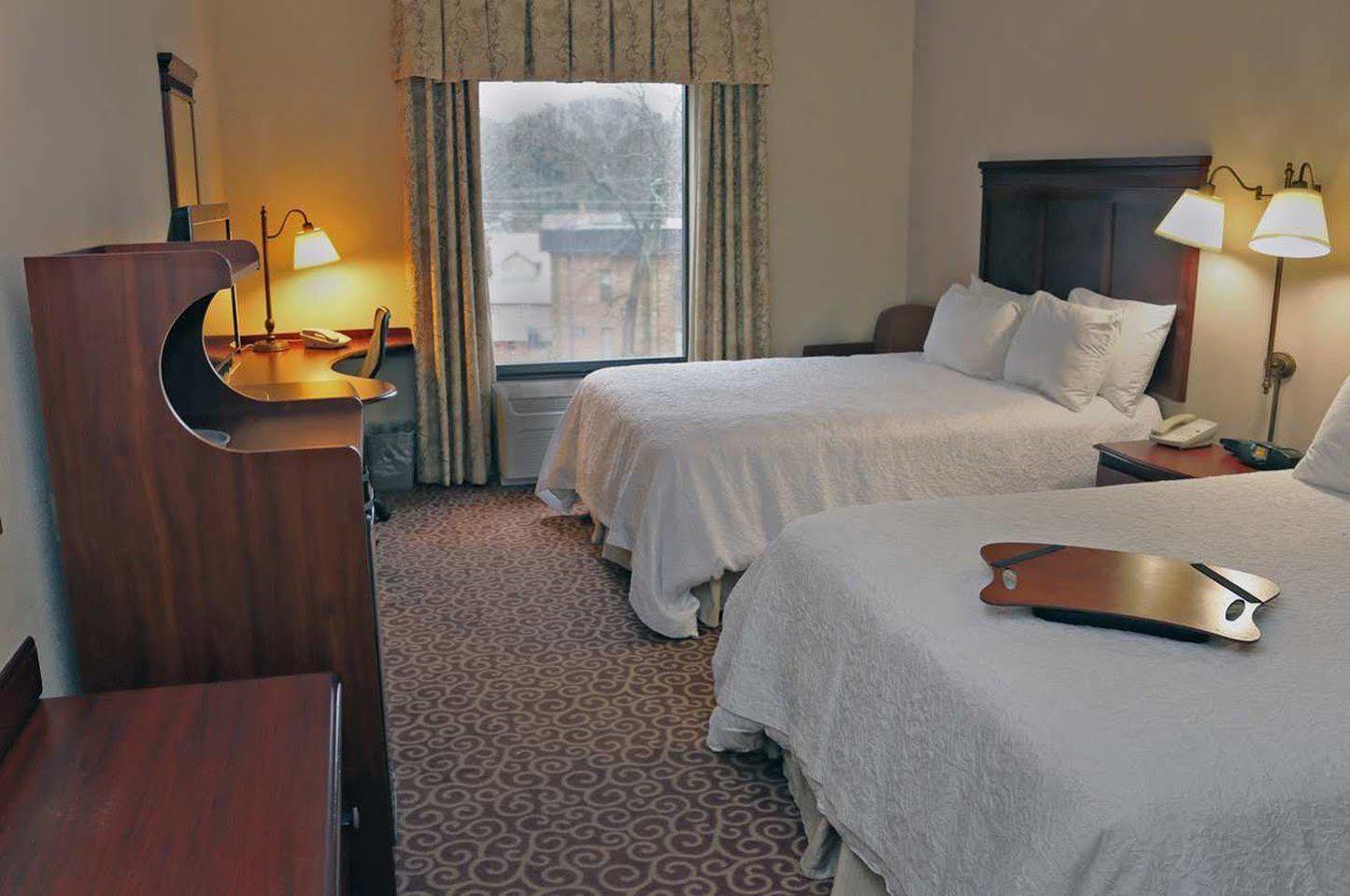 Hampton Inn & Suites Norfolk-Airport Eksteriør billede