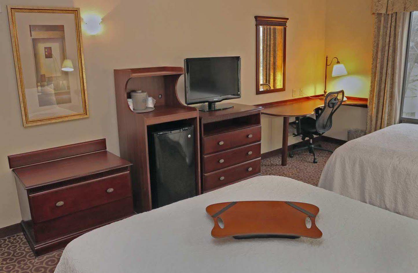 Hampton Inn & Suites Norfolk-Airport Eksteriør billede